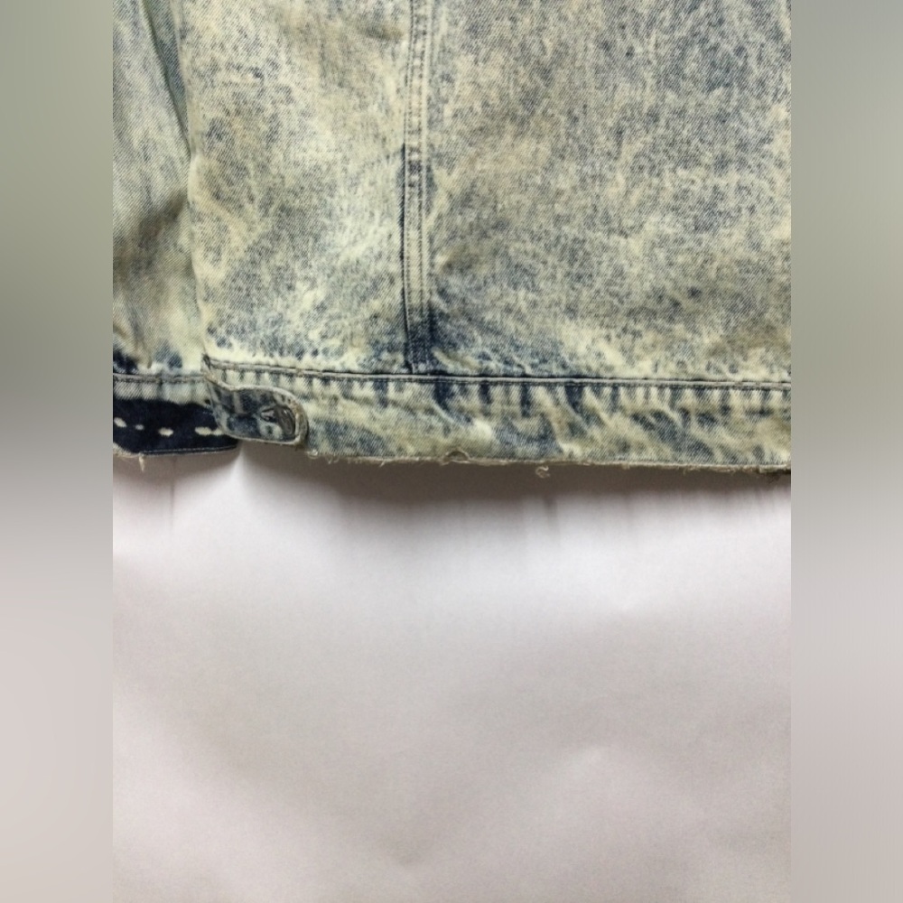 Echo Unlimited Jean Jacket. Size L - Picture 5 of 13